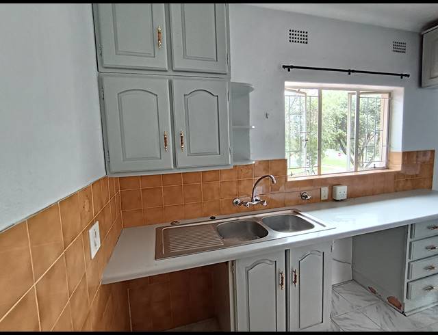 1 BEDROOM APARTMENT FOR SALE IN VERWOERDPARK